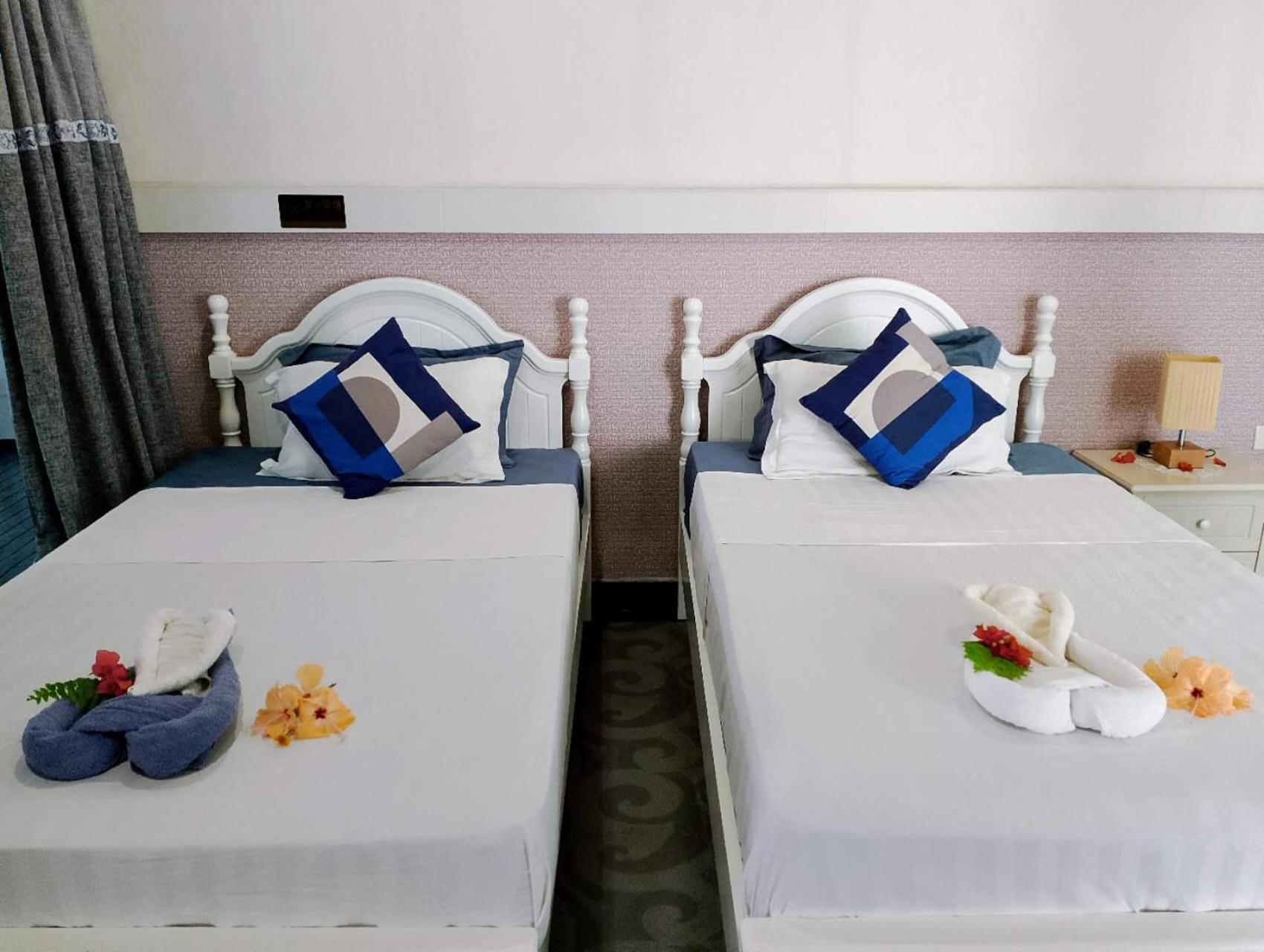Crystal Beach Hotel Port Vila Dış mekan fotoğraf
